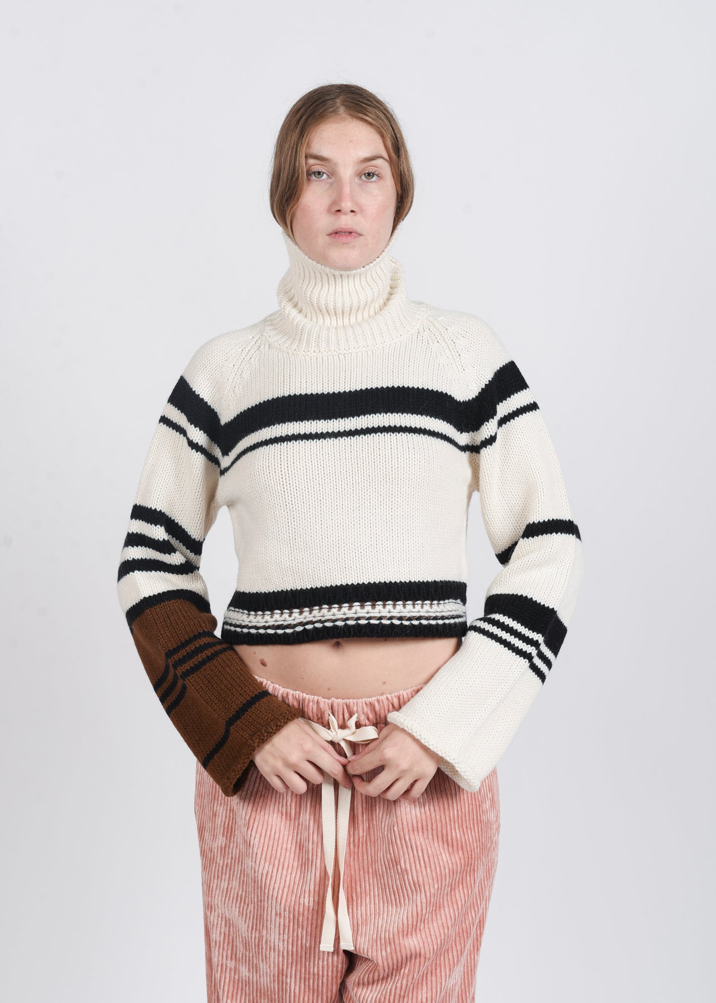 Cropped Striped Turtleneck Sweater - White/Black/Brown