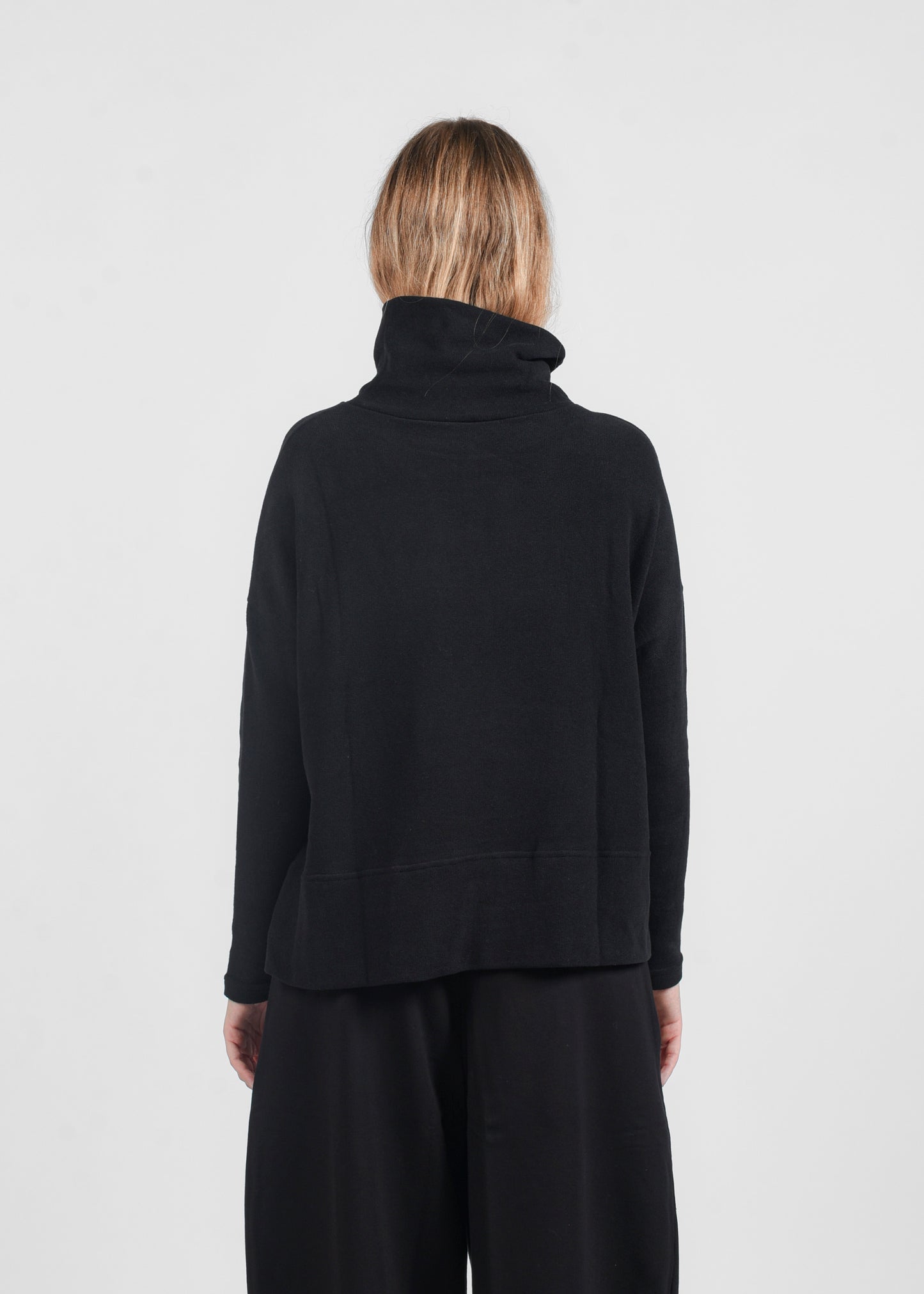 Moyet Sweater - Black