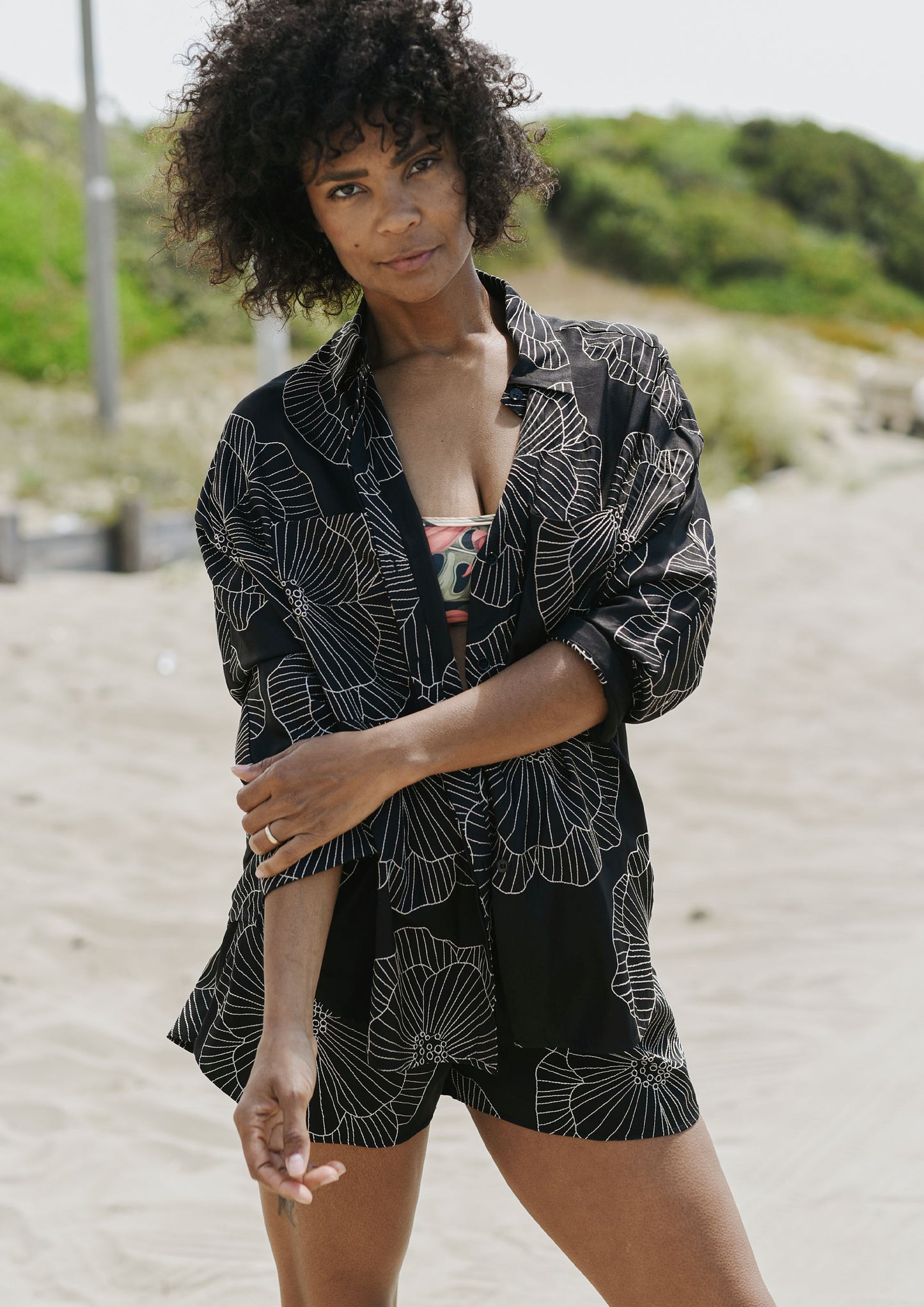Embroidered Floral Shorts - Polar Night
