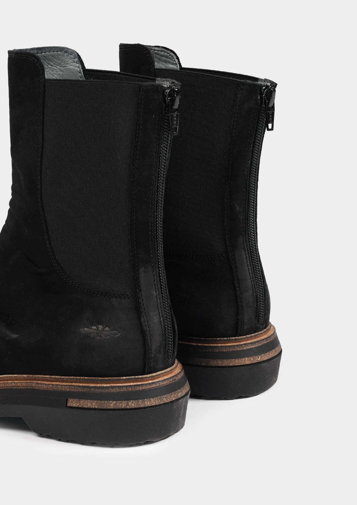 Toki Nabuk Boots - Black