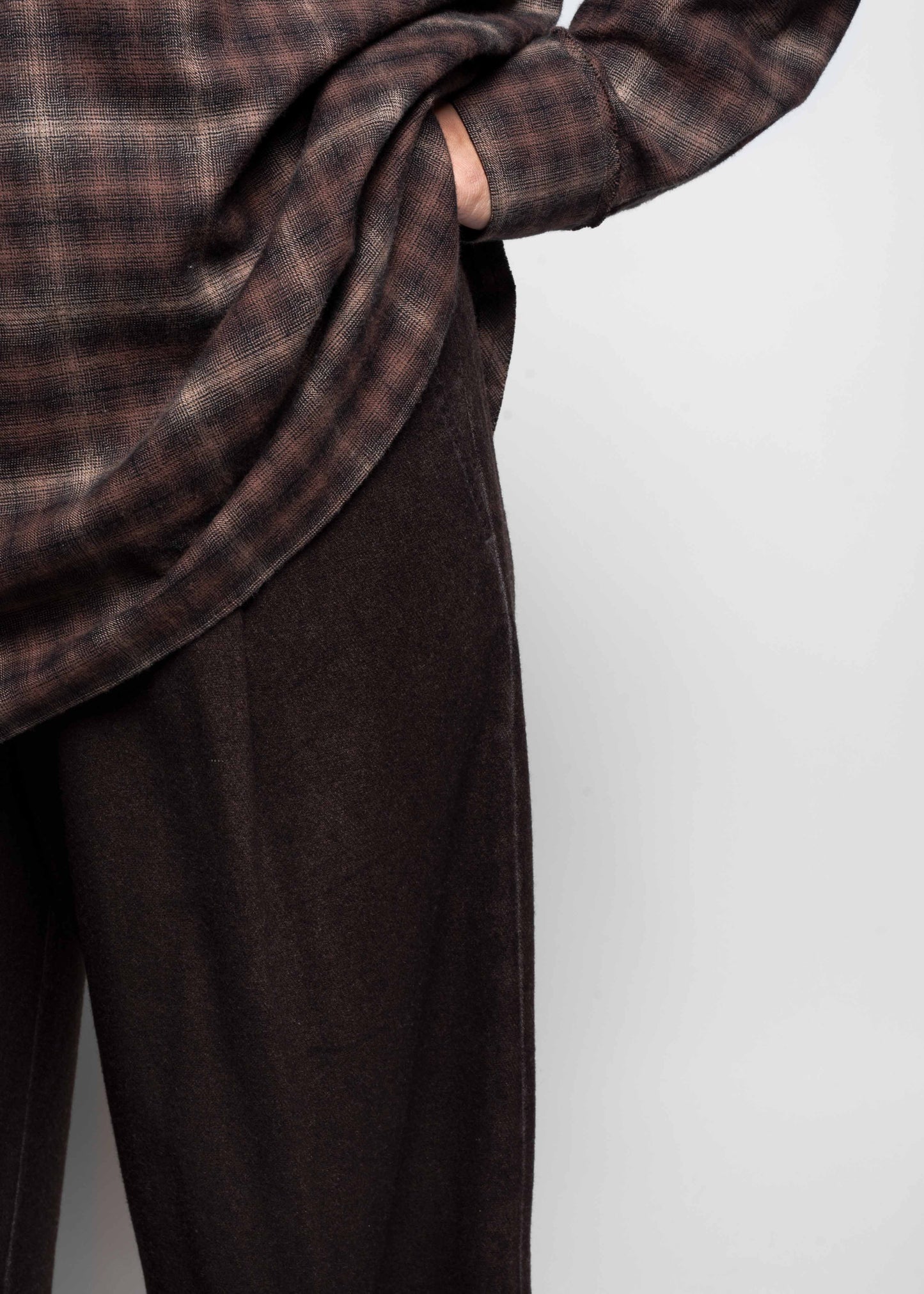 Washed Effect Pants - Marrone