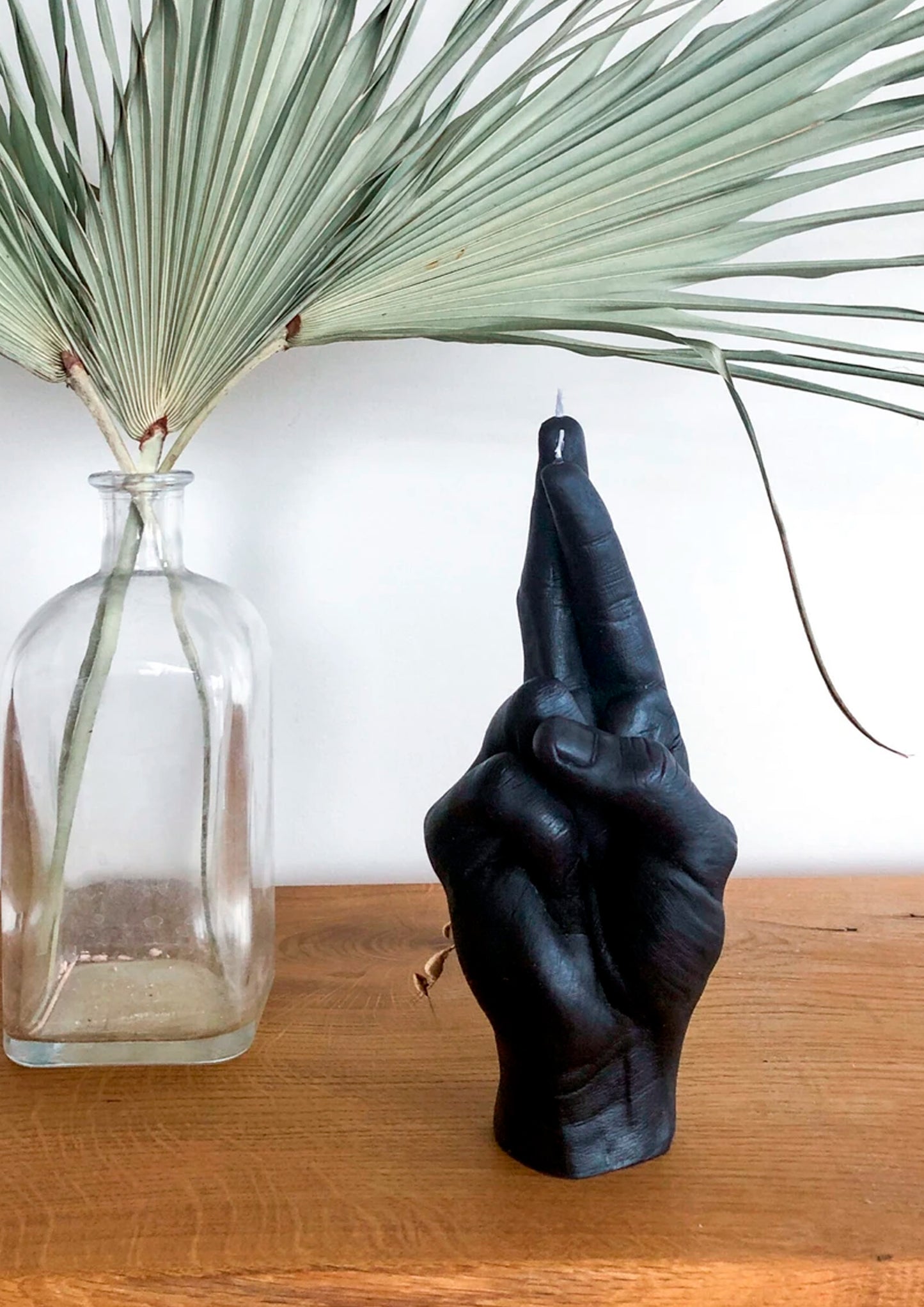 Hand Gesture Candles Crossed Fingers - Black