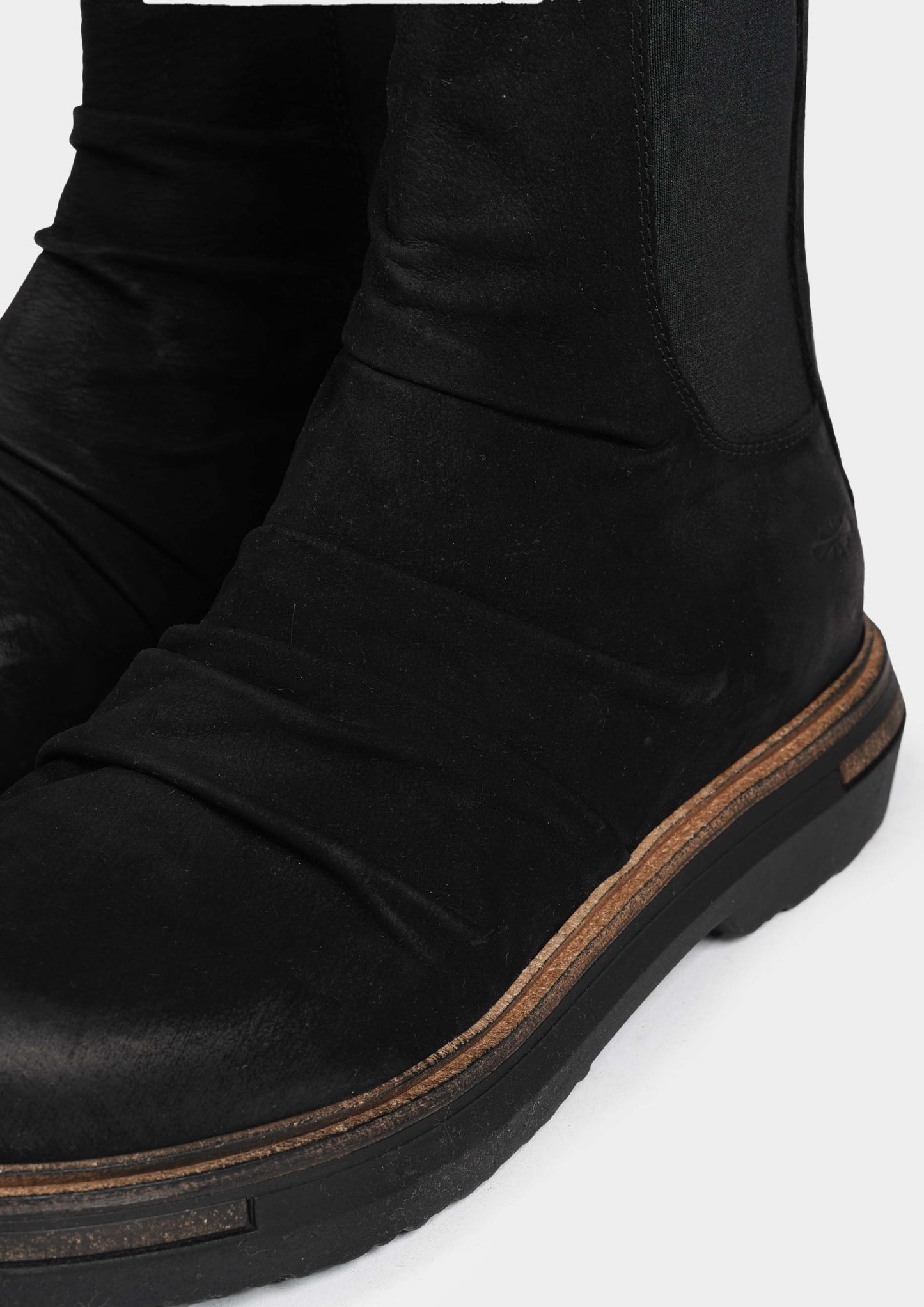 Toki Nabuk Boots - Black